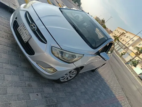 Discover undefined undefined Exterior Interior Images.Find all aspects and details of cars.