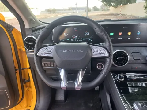 Discover undefined undefined Exterior Interior Images.Find all aspects and details of cars.