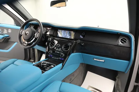 Rolls Royce Cullinan 2023