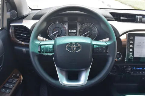 New Toyota Hilux 2025