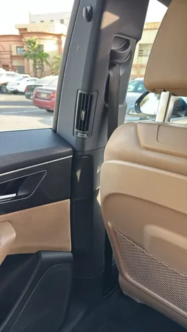 Audi Q8 55 TFSI quattro (340 HP) 2019
