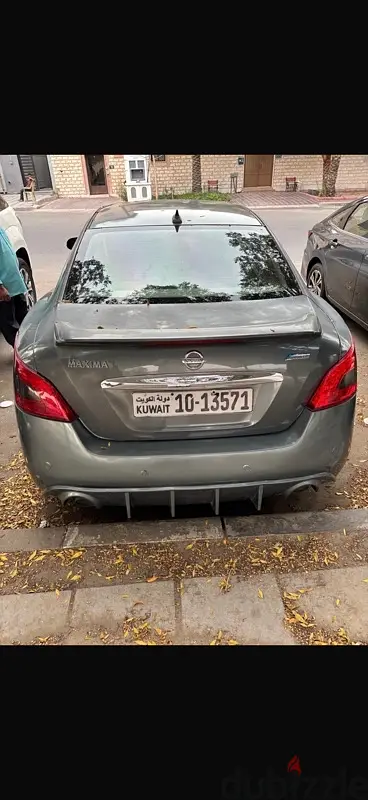 نيسان ماكسيما 2010