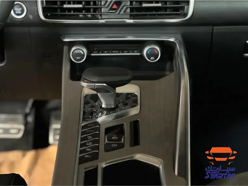 Geely Coolray 2024