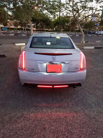 استكشف undefined undefined الصور الخارجية والداخلية. اكتشف جميع جوانب وتفاصيل السيارات.
