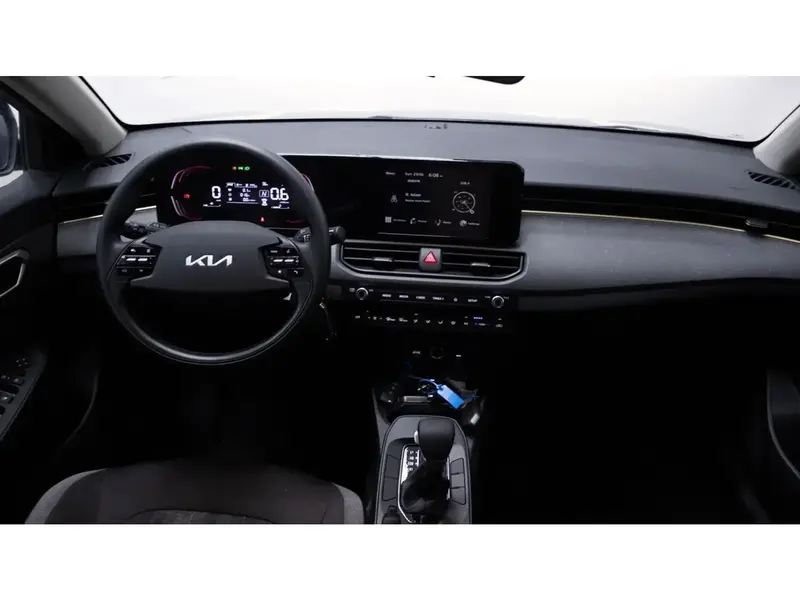 Discover undefined undefined Exterior Interior Images.Find all aspects and details of cars.