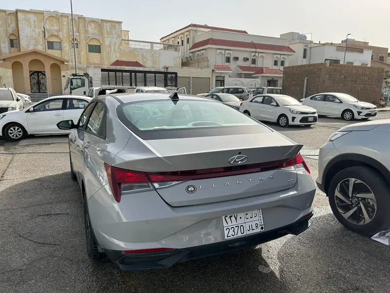 Hyundai Elantra 2023