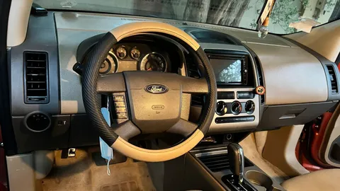 Discover undefined undefined Exterior Interior Images.Find all aspects and details of cars.