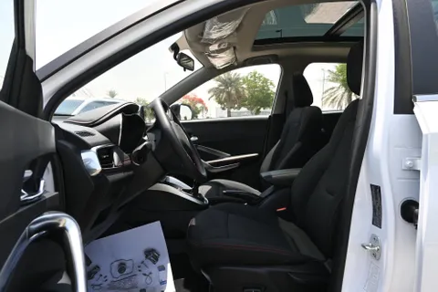 Discover undefined undefined Exterior Interior Images.Find all aspects and details of cars.