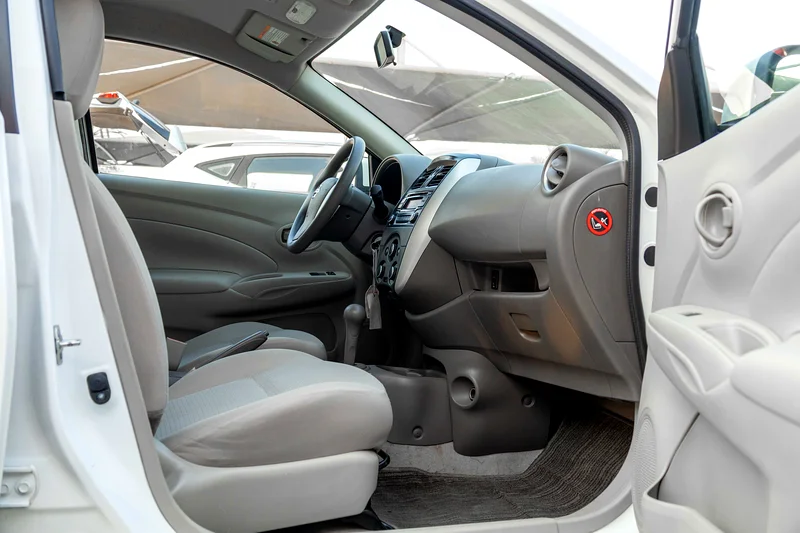 Nissan Sunny 2022