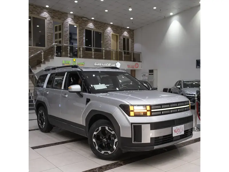 Discover undefined undefined Exterior Interior Images.Find all aspects and details of cars.