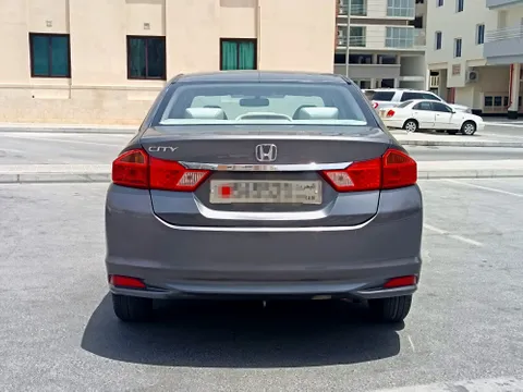 Discover undefined undefined Exterior Interior Images.Find all aspects and details of cars.