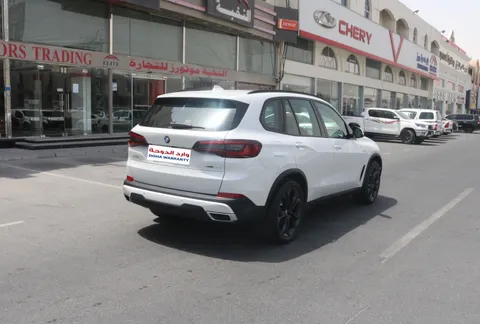 Discover undefined undefined Exterior Interior Images.Find all aspects and details of cars.