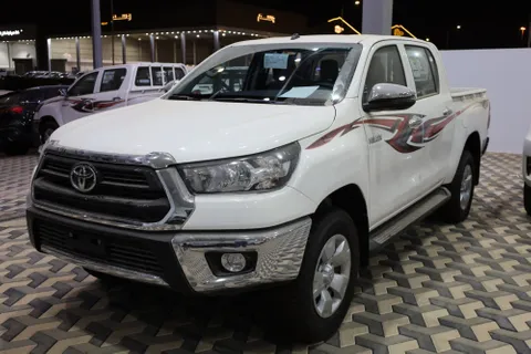 New Toyota Hilux 2.4L Double Cab 4x4 2023