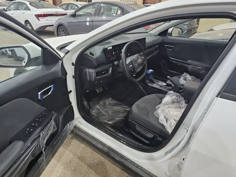 Discover undefined undefined Exterior Interior Images.Find all aspects and details of cars.