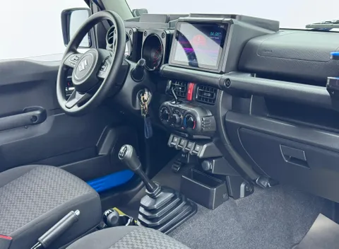 Suzuki Jimny M/T 2023