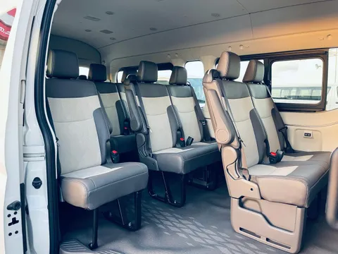 New Toyota Hiace 2.8L Commuter M/T Highline 2024