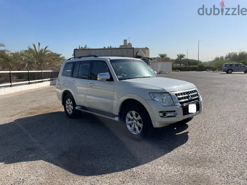 Mitsubishi Pajero 2020