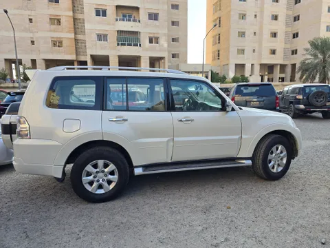 Mitsubishi Pajero GLS V6 2020