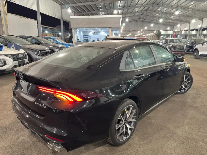 Discover undefined undefined Exterior Interior Images.Find all aspects and details of cars.