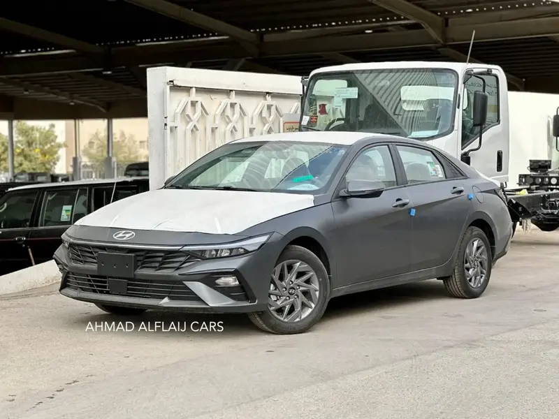 Hyundai Elantra 2025