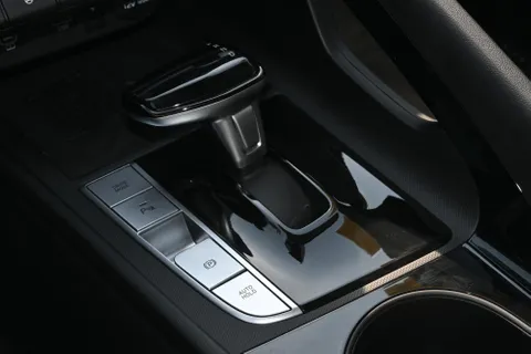 New Hyundai Elantra 2024