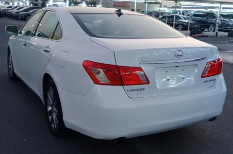 Lexus ES 350 4 door 3.5L 2008