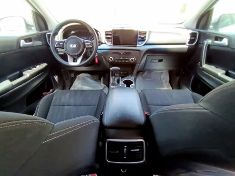 Kia Sportage 1.6L Standard 2021
