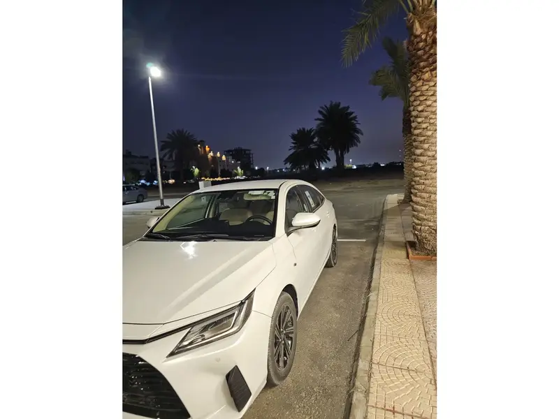 Discover undefined undefined Exterior Interior Images.Find all aspects and details of cars.