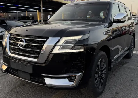 Nissan Patrol 5.6L LE Platinum 2011