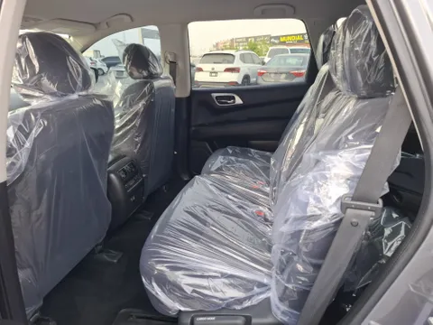 Nissan Pathfinder 3.5L S 4WD 2020