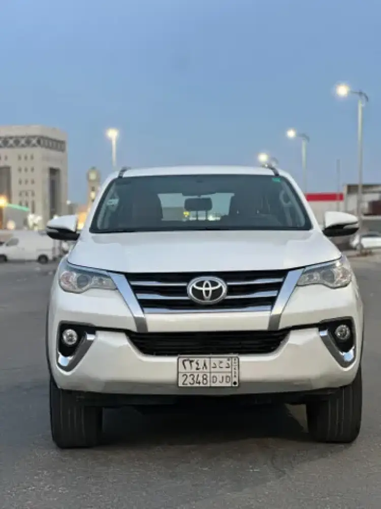 toyota toyota-fortuner image Toyota Fortuner 2017