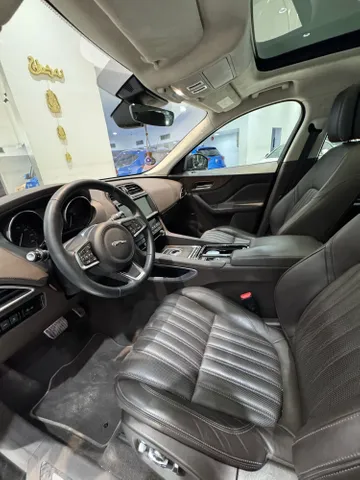 Discover undefined undefined Exterior Interior Images.Find all aspects and details of cars.