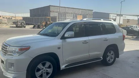 Toyota Land Cruiser VXR+ 2015