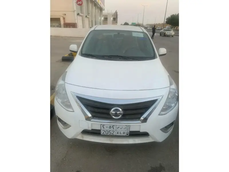 Nissan Sunny 2024