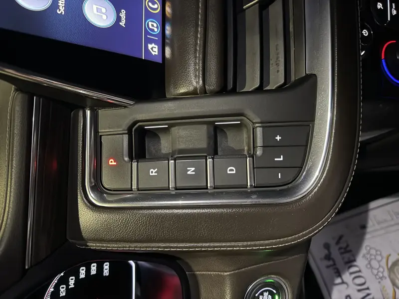 Chevrolet Suburban 2021