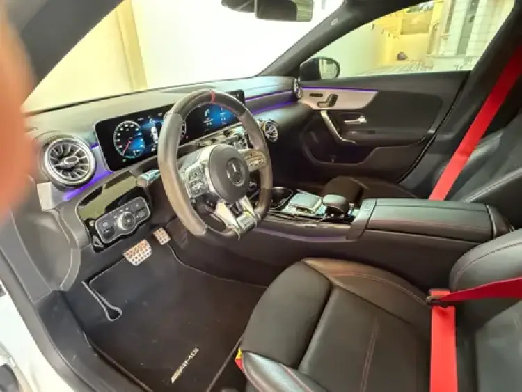 mercedes-benz mercedes-benz-a-35-amg image Mercedes-Benz A 35 AMG 2020