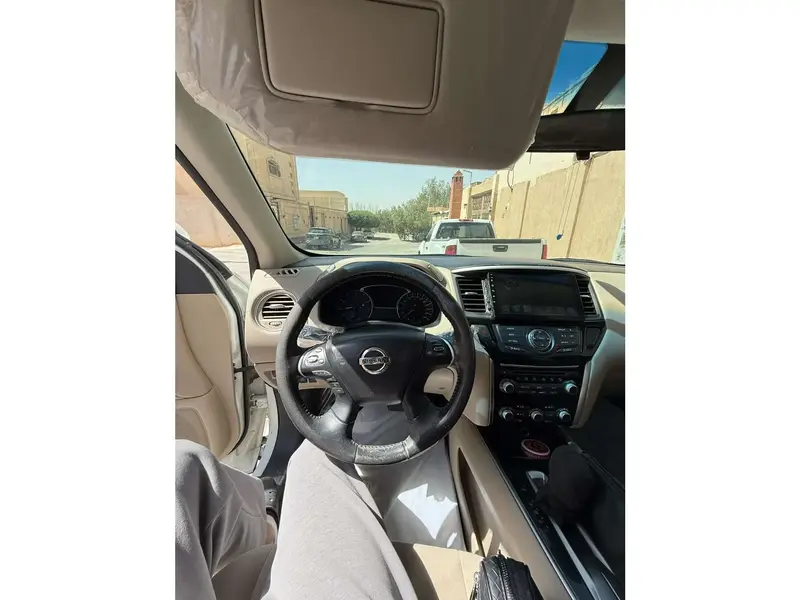 Nissan Pathfinder 2016