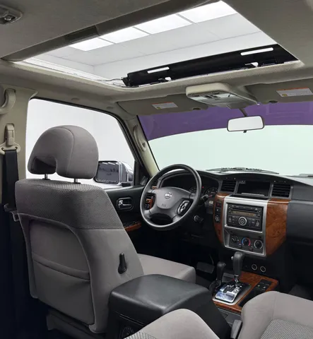 Nissan Patrol Safari 4.8L A/T 2022