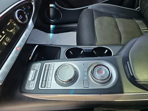 Genesis GV70 2.5T Platinium 2022