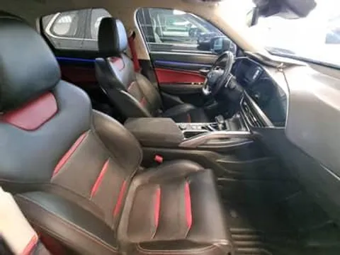 Discover undefined undefined Exterior Interior Images.Find all aspects and details of cars.