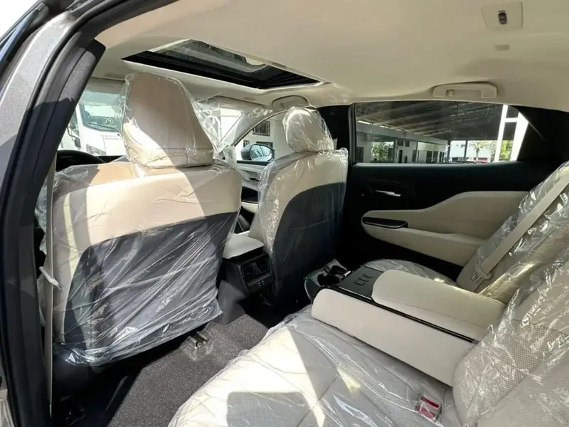 Toyota Crown 2025