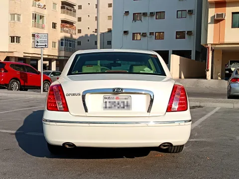 Kia Opirus 2008