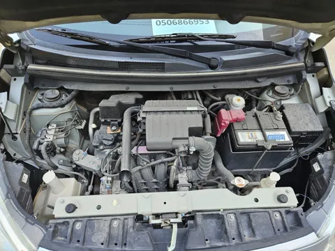 Mitsubishi Attrage 1.2 GLX (Mid Option) 2020