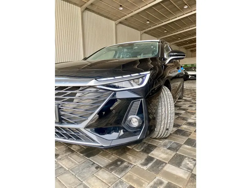 Discover undefined undefined Exterior Interior Images.Find all aspects and details of cars.