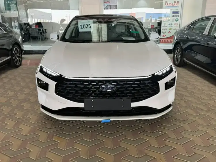 ford ford-taurus image Ford Taurus 2025