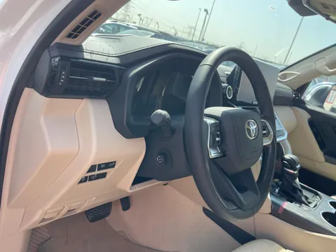 New Toyota Land Cruiser 3.5T VXR 2025