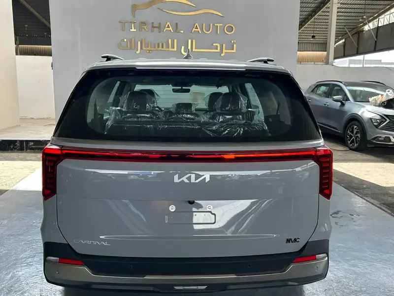 KIA Carnival 2025