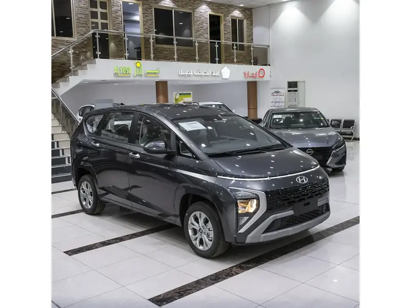 Discover undefined undefined Exterior Interior Images.Find all aspects and details of cars.