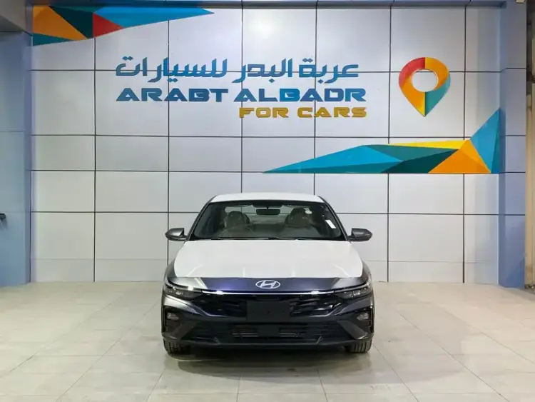 hyundai hyundai-elantra image Hyundai Elantra 2025