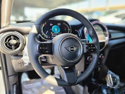 Mini Cooper Turbo 2023